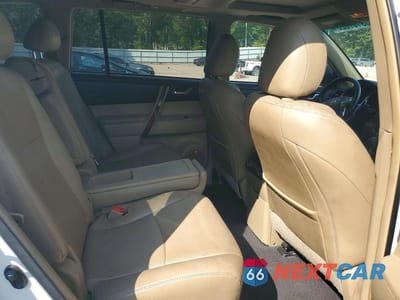 Zdjęcie 11 z 13 samochodu: 2011 TOYOTA HIGHLANDER LIMITED VIN:5TDYK3EH6BS026566 - miniatura