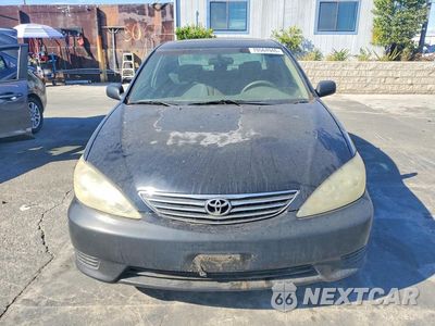 Piąte zdjęcie samochodu w środku: 2006 TOYOTA CAMRY LE VIN:4T1BE32K46U650845 - miniatura