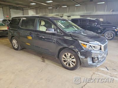 Czwarte zdjęcie samochodu z boku: 2017 KIA SEDONA LX VIN:KNDMB5C19H6318236 - miniatura