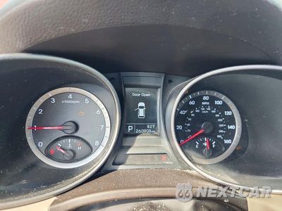 Zdjęcie 9 z 13 samochodu: 2015 HYUNDAI SANTA FE SPORT 2.4L VIN:5XYZT3LB4FG298570 - miniatura