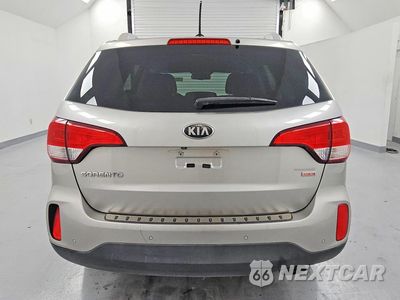Zdjęcie 6 z 13 samochodu: 2015 KIA SORENTO LX VIN:5XYKT3A65FG624142 - miniatura