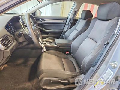 Zdjęcie 7 z 12 samochodu: 2018 HONDA ACCORD LX VIN:1HGCV1F15JA051866 - miniatura
