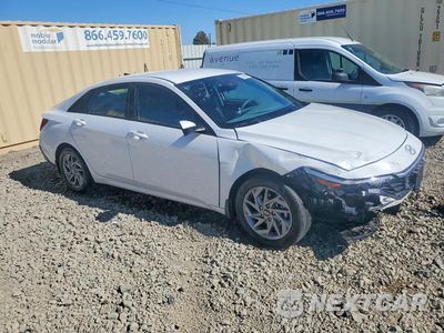 Czwarte zdjęcie samochodu z boku: 2024 HYUNDAI ELANTRA SEL VIN:KMHLM4DG7RU777325 - miniatura