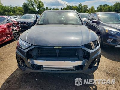 Piąte zdjęcie samochodu w środku: 2021 AUDI Q5 PREMIUM VIN:WA1AAAFY7M2037829 - miniatura