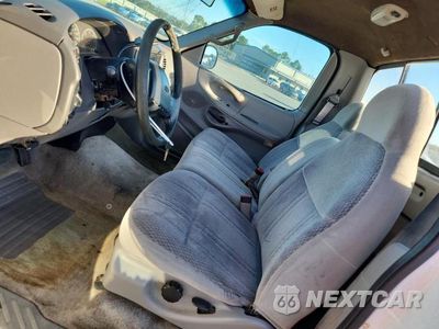 Zdjęcie 7 z 12 samochodu: 1998 FORD F150 VIN:1FTDF1723WNA10188 - miniatura