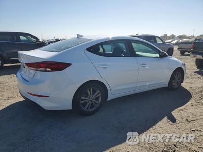 Trzecie zdjęcie samochodu z tyłu: 2018 HYUNDAI ELANTRA SEL VIN:5NPD84LF0JH259609 - miniatura
