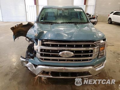 Piąte zdjęcie samochodu w środku: 2023 FORD F150 SUPERCREW VIN:1FTFW1E50PKD22915 - miniatura