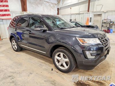 Czwarte zdjęcie samochodu z boku: 2017 FORD EXPLORER XLT VIN:1FM5K8D89HGD81246 - miniatura