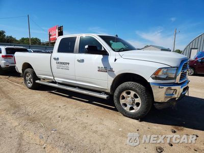 Czwarte zdjęcie samochodu z boku: 2017 RAM 3500 SLT VIN:3C63R3HL5HG646944 - miniatura