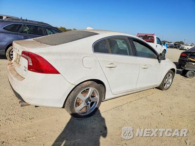 Trzecie zdjęcie samochodu z tyłu: 2013 VOLVO S60 T5 VIN:YV1612FH4D2176456 - miniatura