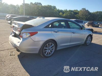 Trzecie zdjęcie samochodu z tyłu: 2013 HYUNDAI SONATA SE VIN:5NPEC4AC0DH682593 - miniatura