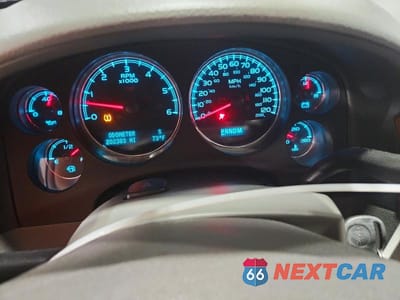 Zdjęcie 9 z 13 samochodu: 2009 GMC YUKON XL K1500 SLT VIN:1GKFK36379R214939 - miniatura