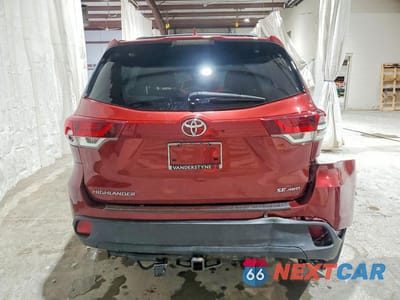 Zdjęcie 6 z 14 samochodu: 2019 TOYOTA HIGHLANDER SE VIN:5TDJZRFH6KS602798 - miniatura