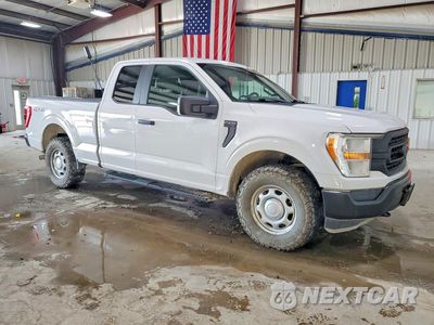 Czwarte zdjęcie samochodu z boku: 2022 FORD F150 SUPER CAB VIN:1FTFX1E5XNKE34289 - miniatura