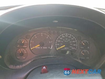 Zdjęcie 9 z 12 samochodu: 1999 GMC SONOMA VIN:1GTCT19WXX8513740 - miniatura