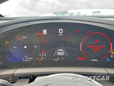 Zdjęcie 9 z 14 samochodu: 2024 PORSCHE MACAN 4 VIN:WP1AA2XA8RL003490 - miniatura