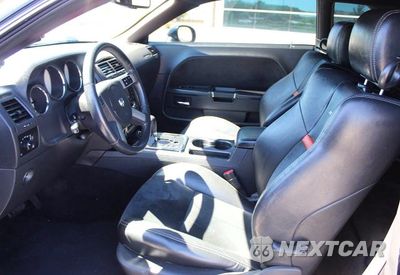 Zdjęcie 9 z 10 samochodu: 2008 DODGE CHALLENGER SRT-8 VIN:2B3LJ74W28H302271 - miniatura