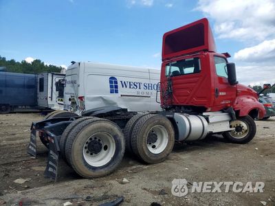 Trzecie zdjęcie samochodu z tyłu: 2023 INTERNATIONAL LT625 SEMI TRUCK VIN:3HSDZAPR1PN076028 - miniatura
