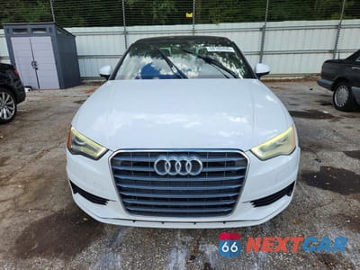 Piąte zdjęcie samochodu w środku: 2015 AUDI A3 PREMIUM VIN:WAUACGFF1F1053712 - miniatura