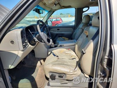 Zdjęcie 7 z 13 samochodu: 2001 GMC YUKON VIN:1GKEC13T81R210145 - miniatura