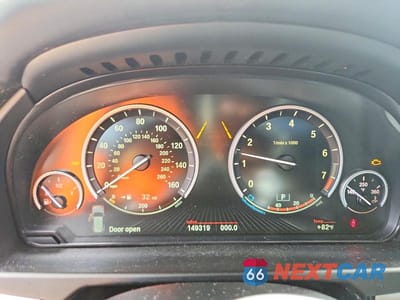 Zdjęcie 9 z 13 samochodu: 2015 BMW X5 XDRIVE50I VIN:5UXKR6C57F0J76043 - miniatura