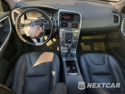 Zdjęcie 8 z 13 samochodu: 2016 VOLVO XC60 T6 PREMIER VIN:YV449MRK7G2928001 - miniatura