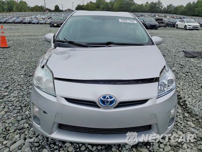 Piąte zdjęcie samochodu w środku: 2011 TOYOTA PRIUS THREE VIN:JTDKN3DU0B5355376 - miniatura