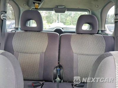 Zdjęcie 10 z 13 samochodu: 2004 TOYOTA RAV4 BASE VIN:JTEHD20V546019477 - miniatura