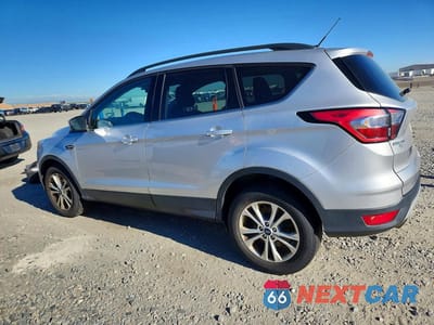Drugie zdjęcie samochodu z przodu: 2018 FORD ESCAPE SE VIN:1FMCU9GD7JUC41025 - miniatura