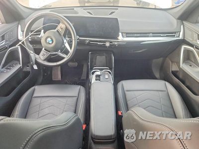 Zdjęcie 8 z 12 samochodu: 2025 BMW X1 XDRIVE28I VIN:WBX73EF09S5136968 - miniatura