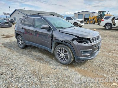 Czwarte zdjęcie samochodu z boku: 2018 JEEP COMPASS LATITUDE VIN:3C4NJDBB4JT470206 - miniatura