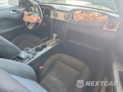 Zdjęcie 8 z 12 samochodu: 2009 FORD MUSTANG VIN:1ZVHT80N395116536 - miniatura