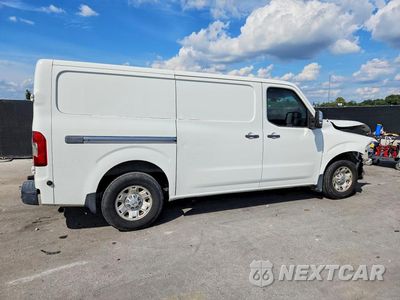 Trzecie zdjęcie samochodu z tyłu: 2015 NISSAN NV2500 DELIVERY VAN VIN:1N6AF0KY8FN800205 - miniatura