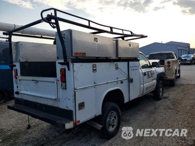 Trzecie zdjęcie samochodu z tyłu: 2005 GMC SIERRA C2500 HEAVY DUTY VIN:1GDHC24U35E272146 - miniatura
