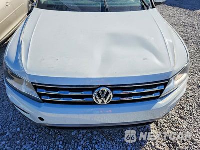 Zdjęcie 12 z 13 samochodu: 2018 VOLKSWAGEN TIGUAN SE VIN:3VV3B7AX0JM014279 - miniatura