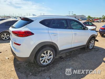 Trzecie zdjęcie samochodu z tyłu: 2019 HYUNDAI TUCSON VALUE VIN:KM8J3CA46KU954371 - miniatura