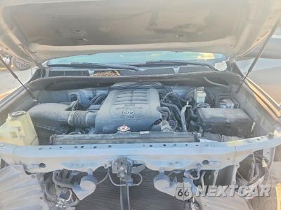 Zdjęcie 11 z 13 samochodu: 2018 TOYOTA TUNDRA CREWMAX SR5 VIN:5TFDW5F10JX717861 - miniatura
