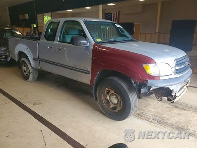 Czwarte zdjęcie samochodu z boku: 2000 TOYOTA TUNDRA SR5 VIN:5TBBT4418YS103694 - miniatura