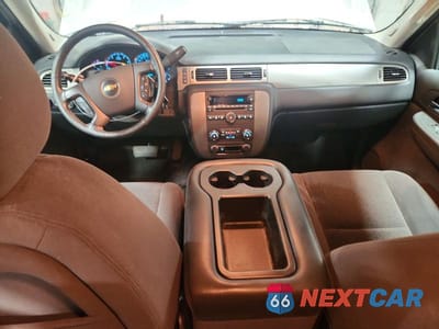 Zdjęcie 8 z 13 samochodu: 2007 CHEVROLET TAHOE K1500 VIN:1GNFK13007R277122 - miniatura