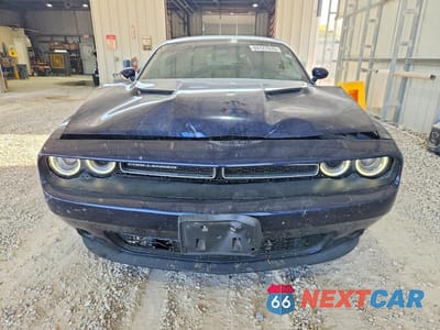 Piąte zdjęcie samochodu w środku: 2016 DODGE CHALLENGER SXT VIN:2C3CDZAG7GH172599 - miniatura