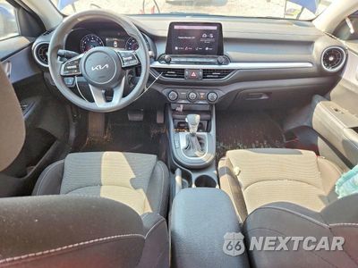 Zdjęcie 8 z 12 samochodu: 2024 KIA FORTE LXS VIN:3KPF24AD2RE810344 - miniatura