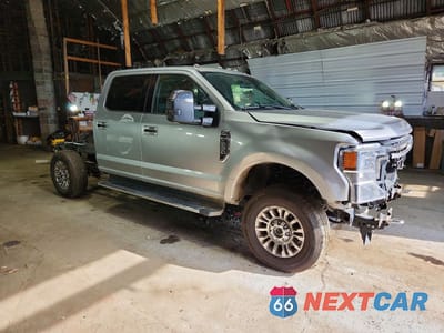 Czwarte zdjęcie samochodu z boku: 2020 FORD F250 SUPER DUTY VIN:1FT7W2BN8LED14505 - miniatura