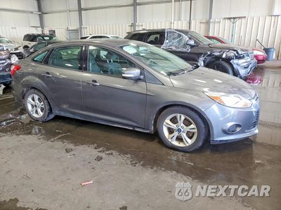 Czwarte zdjęcie samochodu z boku: 2014 FORD FOCUS SE VIN:1FADP3F26EL441540 - miniatura