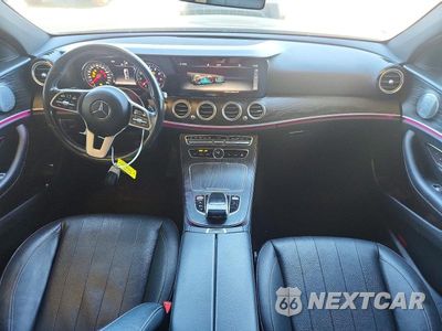 Zdjęcie 8 z 12 samochodu: 2019 MERCEDES-BENZ E 300 VIN:WDDZF4JBXKA652527 - miniatura
