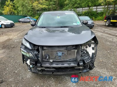Piąte zdjęcie samochodu w środku: 2023 NISSAN ROGUE S VIN:5N1BT3AB8PC857236 - miniatura