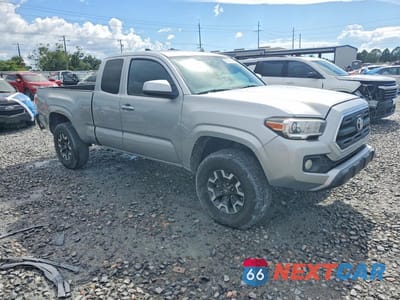 Czwarte zdjęcie samochodu z boku: 2016 TOYOTA TACOMA SR5 V6 VIN:5TFSZ5AN5GX006867 - miniatura