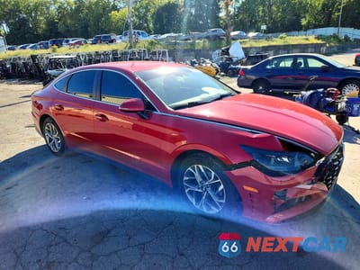 Czwarte zdjęcie samochodu z boku: 2021 HYUNDAI SONATA SEL VIN:KMHL64JA0MA158764 - miniatura