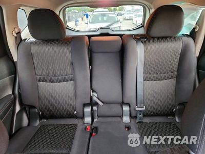 Zdjęcie 10 z 13 samochodu: 2019 NISSAN ROGUE S VIN:5N1AT2MT9KC773932 - miniatura