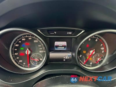 Zdjęcie 6 z 12 samochodu: 2019 MERCEDES-BENZ CLA 250 VIN:WDDSJ4EBXKN704550 - miniatura