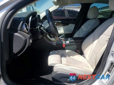 Zdjęcie 7 z 12 samochodu: 2018 MERCEDES-BENZ C 350E VIN:55SWF4HB6JU259275 - miniatura